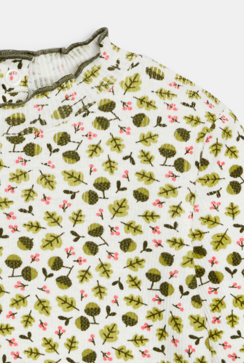Camiseta canalé plano cuello ondulado estampada verde bebé niña 2