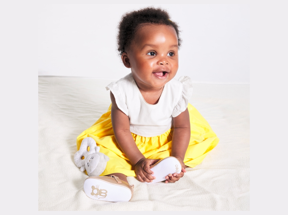 Schillerndes Festkleid und Bloomer Gelb Baby Mädchen 1