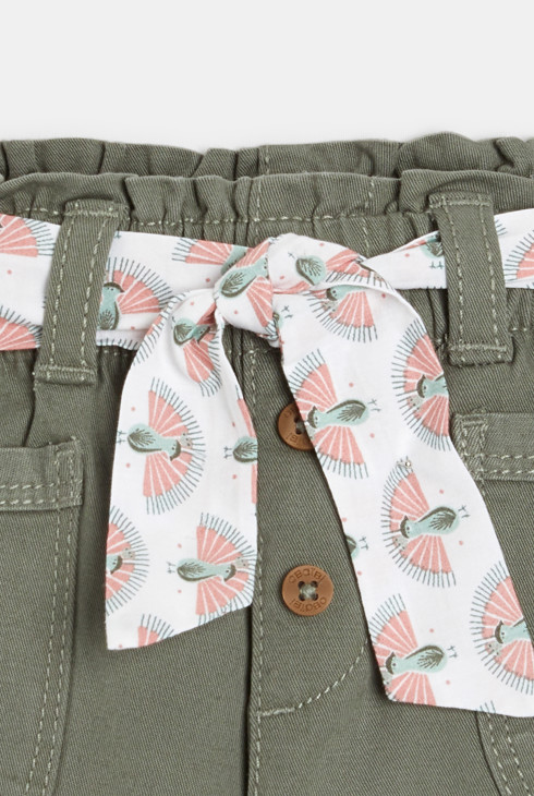Baby girls' green peacock print shorts with belt 2