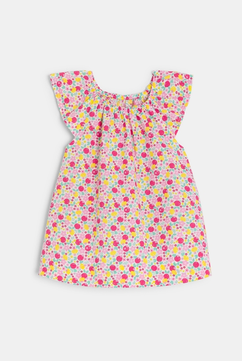 Baby girl's floral blouse and pink shorts 2