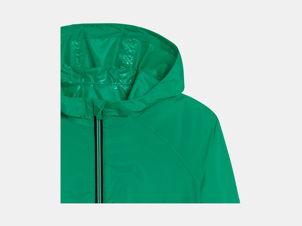 Grüne wasserabweisende Windjacke für Jungen 2