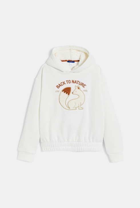 Girl's white squirrel motif T-shirt 2
