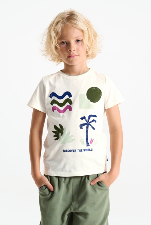 Boy's white short-sleeved T-shirt with motif 1