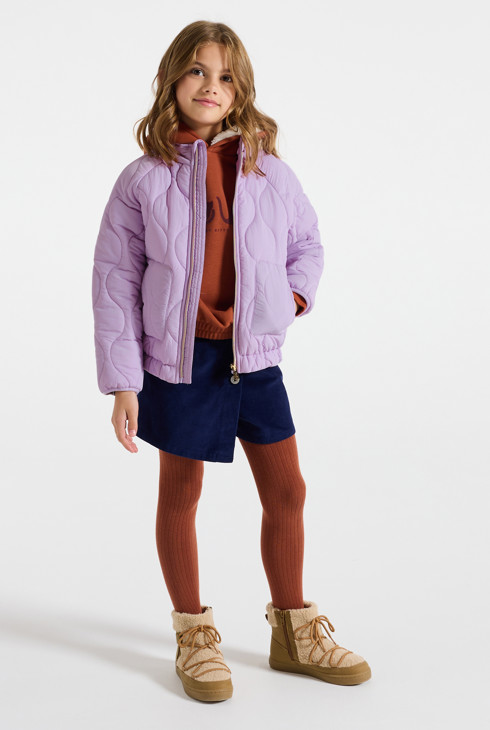 Lekka kurtka pikowana na suwak w odcieniach fioletu dla dziewczynki 1