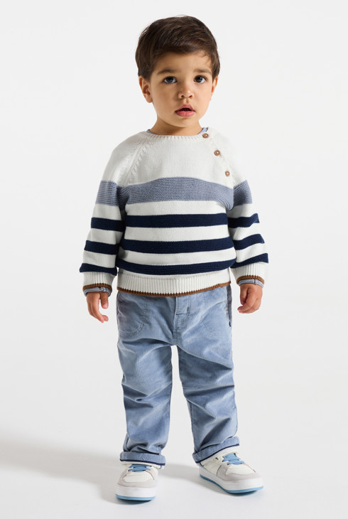 Niebieski sweter w paski z dzierganej dzianiny niemowlę chłopiec 1