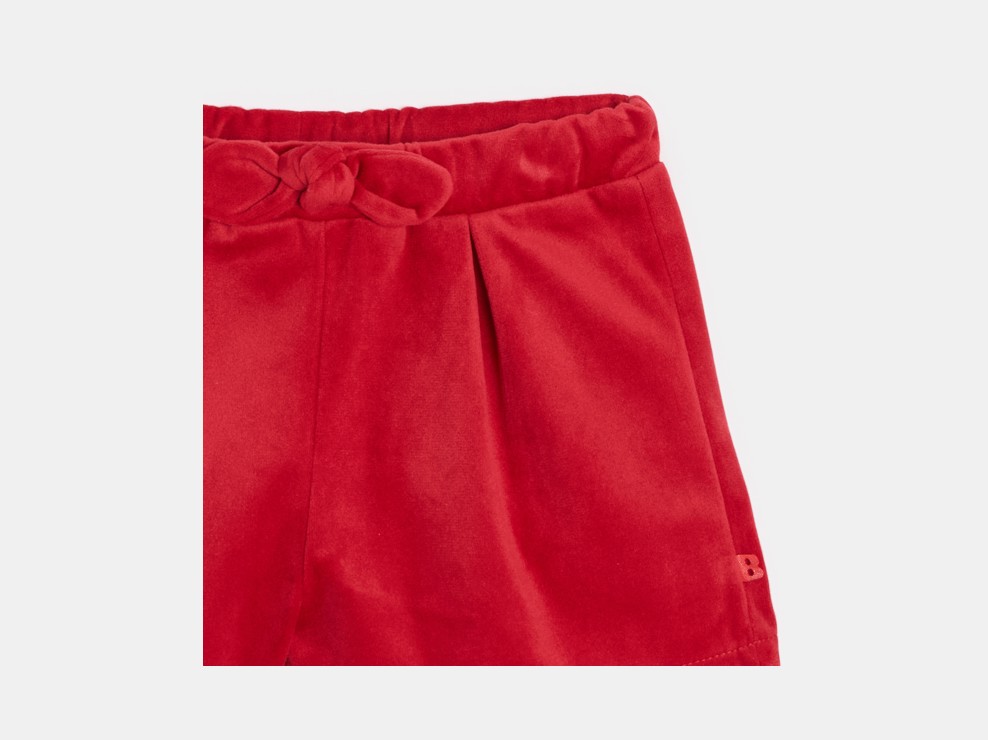 Short con pliegues terciopelo rojo bebé niña 2