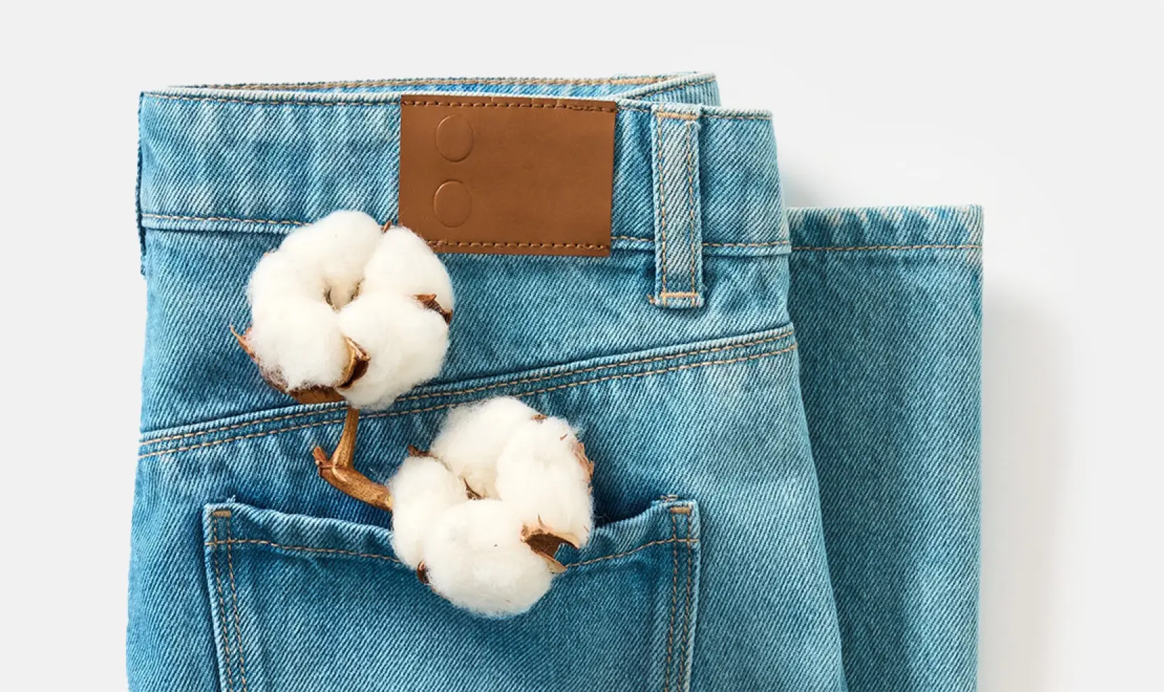 jeans avec fleur de coton dans la poche