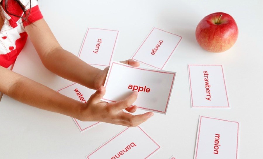 Initier ses enfants aux langues étrangères : immersion et fun ! Initier ses enfants aux langues étrangères : immersion et fun !