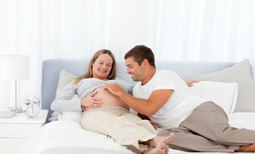 Entrez en contact avec votre bébé le 4e mois de grossesse Entrez en contact avec votre bébé le 4e mois de grossesse