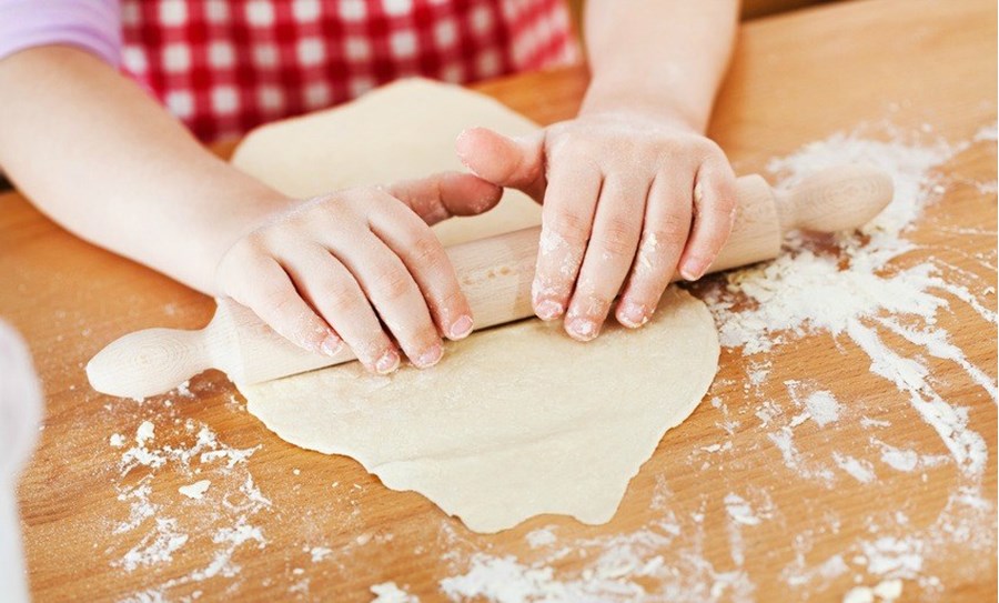 Recette du gâteau pop pour un anniversaire d'enfants disco