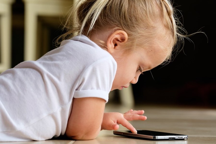 À quel âge donner un smartphone à son enfant ? À quel âge donner un smartphone à son enfant ?
