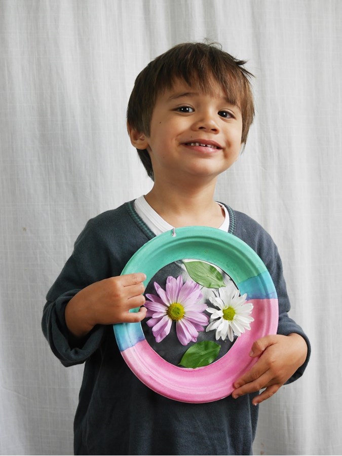 Fabriquer un Sun Catcher à fleurs Fabriquer un Sun Catcher à fleurs