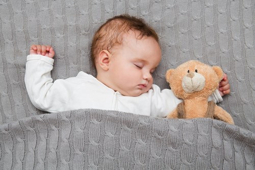 Peut-on faire faire la sieste n’importe où à son enfant ?