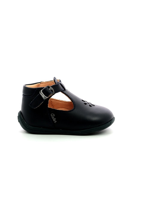 Salomés cuir Aster Odjumbo