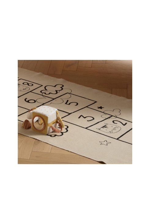 Cube d'activités en coton blanc