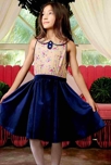 Robe qui tourne   velours   fleuri    Hepburn, La Faute à Voltaire 3