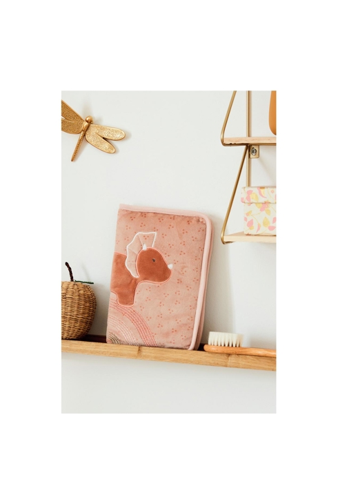 Protège carnet de santé popsie en veloudoux poudré, Noukie's