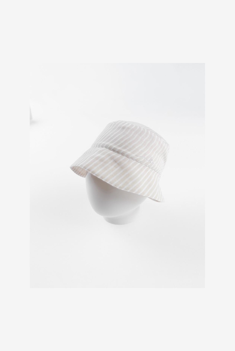Chapeau rayé Bob, Noukie's 1