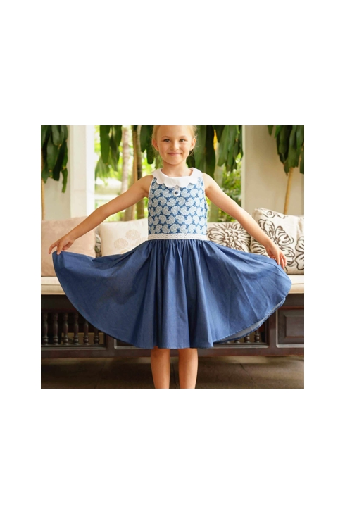 Robe cérémonie fille fleurie bleu roi dentelle blanche Hepburn, La Faute à Voltaire