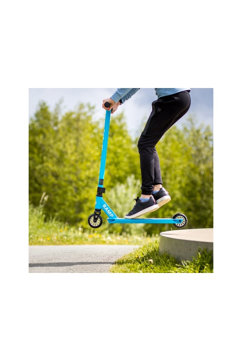Trottinette freestyle ramp bleu, Micro