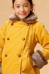 Manteau long fille  velours jaune  col fausse fourrure   Anoushka, La Faute à Voltaire 3