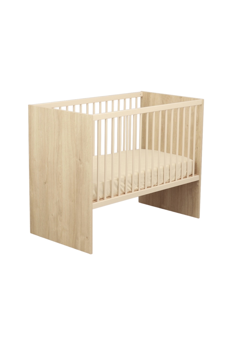 Lit bébé 120x60 à barreaux avec têtes en panneaux 1