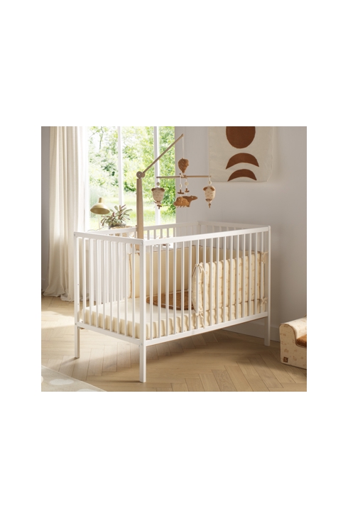 Lit bébé tout barreaux en bois matelas inclus
