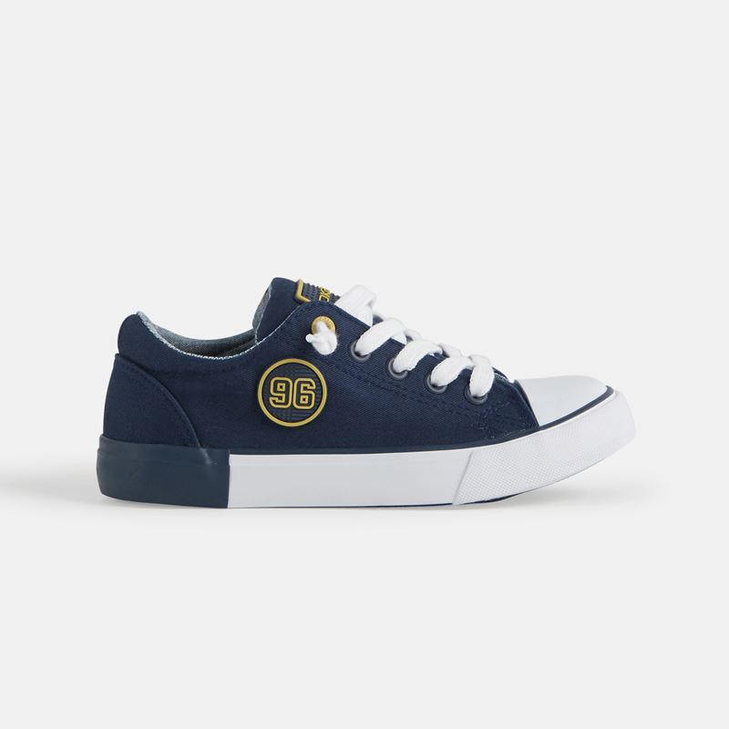 velcro shoes with laces