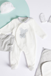 Cape de bain et doudou chiné blanc naissance 3