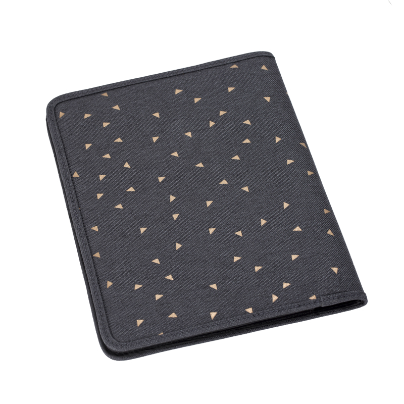 Protege Carnet De Sante Triangle Lassig Gris Ou Noir Naissance Okaidi Obaibi
