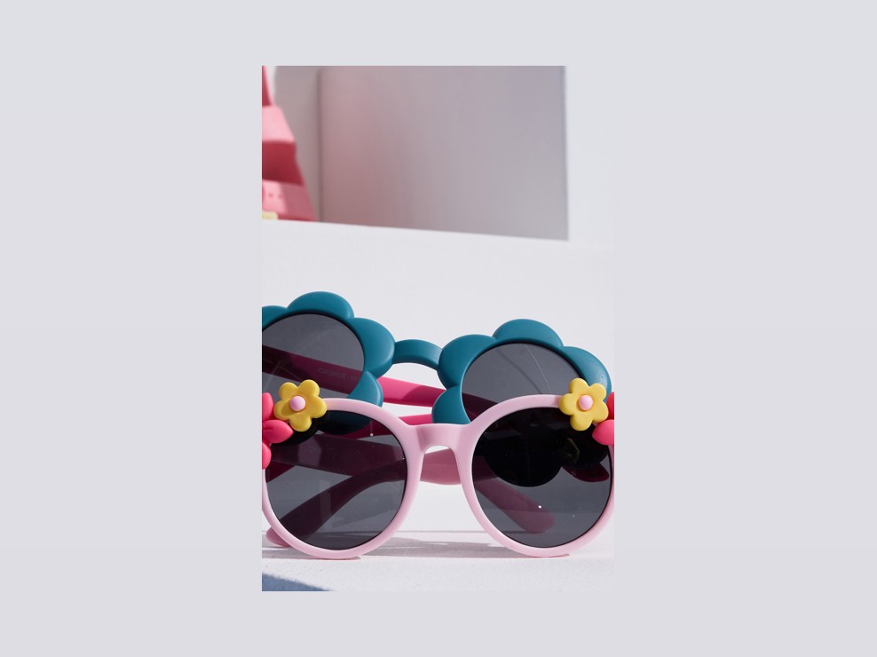 Lunettes de soleil marguerites bleues fille 2