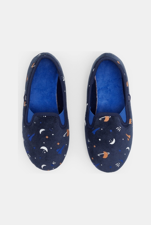 Žametni copatki z vesoljskim motivom modra deček 2