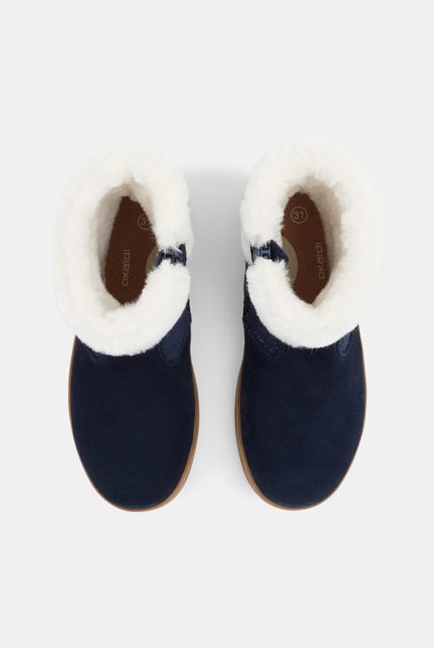 Gefütterte Stiefel aus schillerndem Spaltleder Mädchen 2