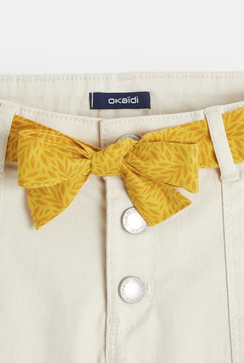 Platnene kratke hlače s pasom bela deklica 2