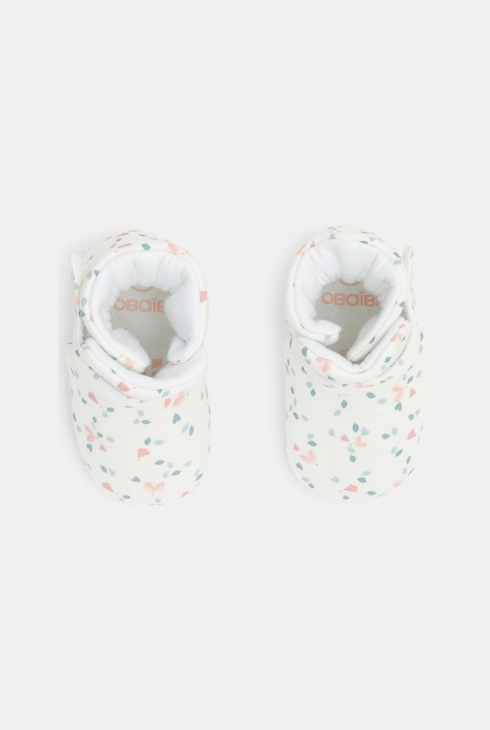 Chaussons maille imprimé fleuri blancs naissance