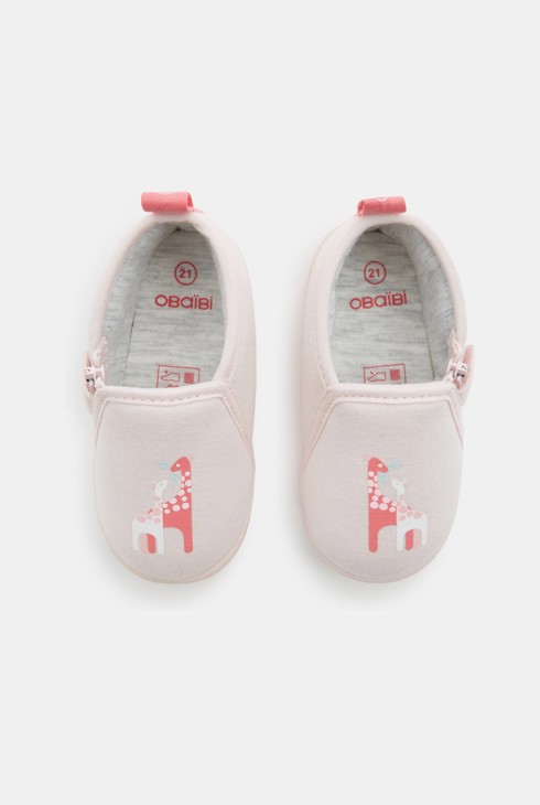 Knit slippers giraffes 2
