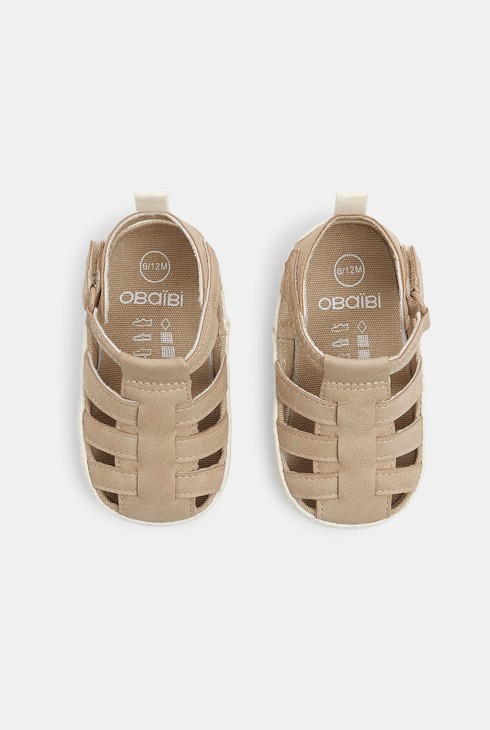 Beige Salomés mit Sohle in Flechtoptik zur Geburt 2