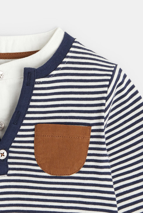 Gestreiftes T-Shirt mit tunesischem Kragen Blau Baby Jungen