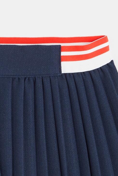 Kratko plisirano krilo z učinkom jeansa modra deklica 2