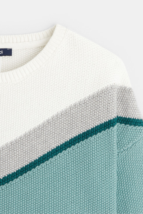 Pulover pleten v žakarskem vzorcu z okroglim vratnim izrezom zelena deklica 2