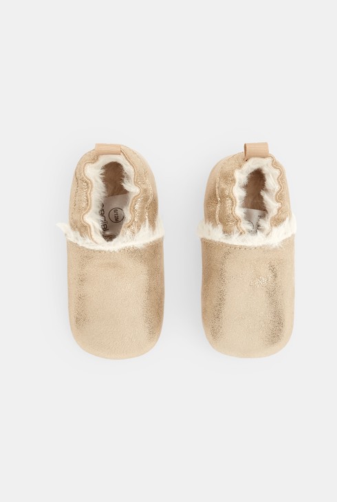 Žute meke kožne papuče za novorođenčad podstavljene krznom 2