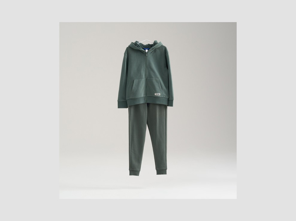 Groene sweater met rits en capuchon 2