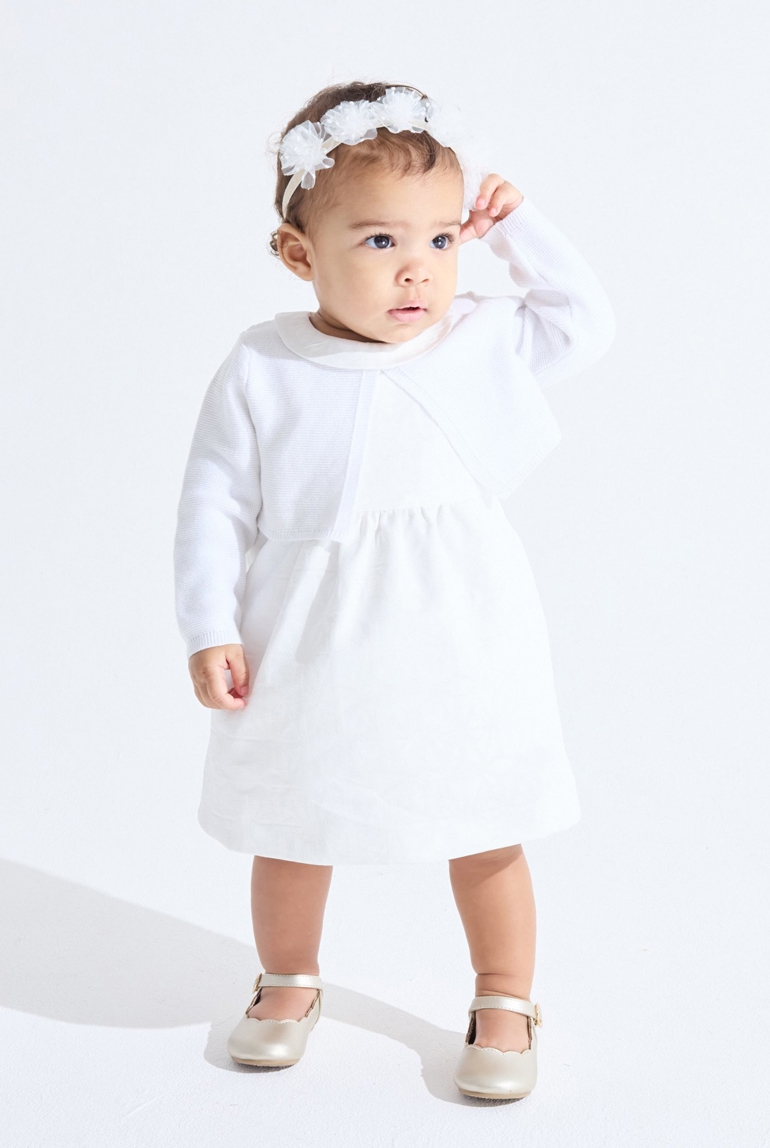 Rebeca estilo torera corta de punto blanco bebé niña 1