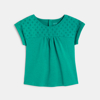 T-shirt bi-matière broderie anglaise vert bébé fille