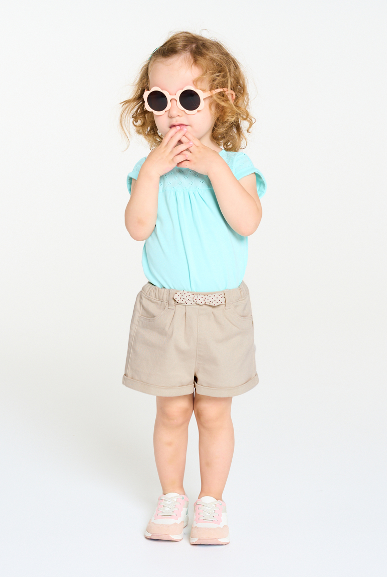 Weiße Shorts mit verspielter Schleife Baby Mädchen 1