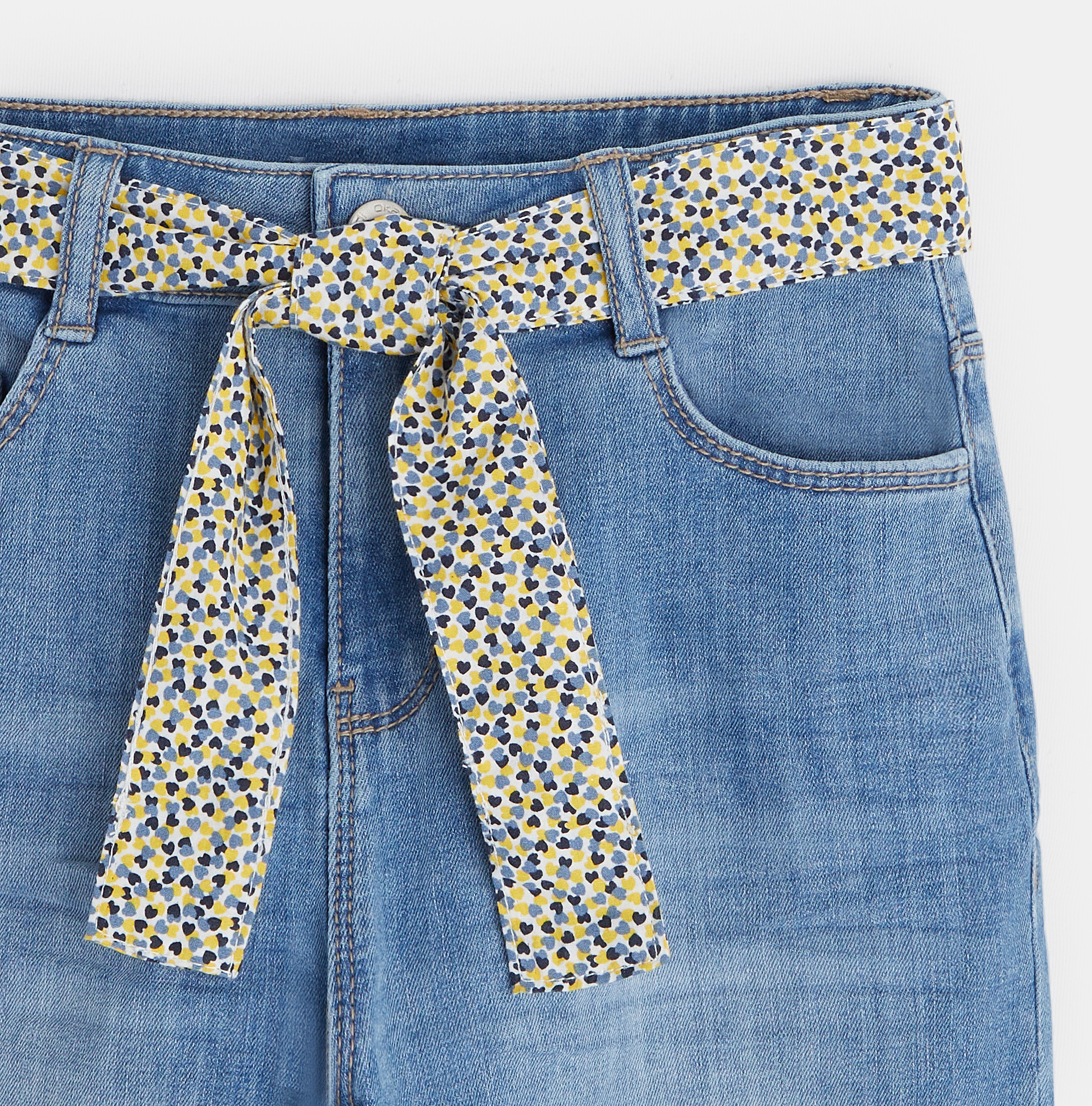 Jean boyfriend ceinturé bleu fille 2