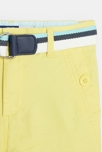 Bermuda slim en toile + ceinture jaune garçon 2