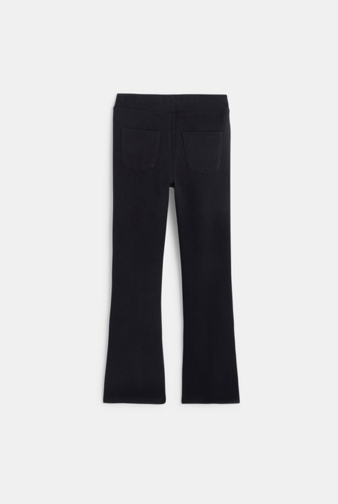 Pajkice z zvonastim krojem črna deklica 2