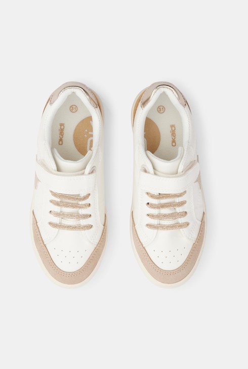 Zapatillas street brillantes beiges niña 2