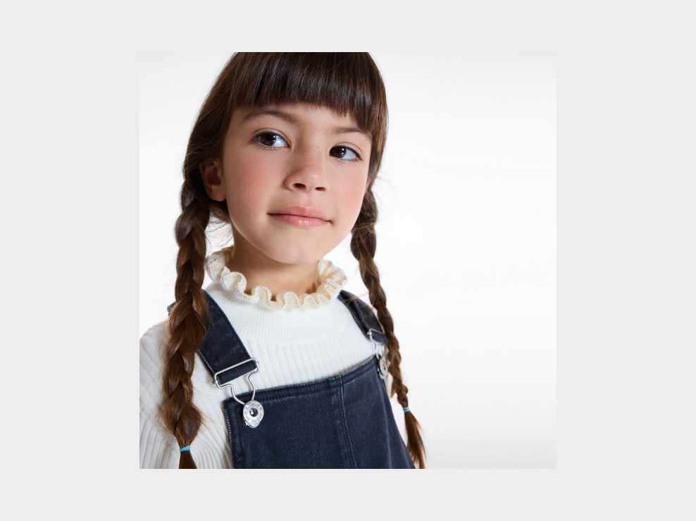 Maglione a coste con volant sul colletto  bianco bambina 1
